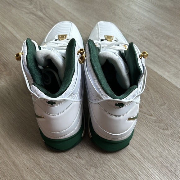 Lebron 3 St Vincent - Picture 3 of 5